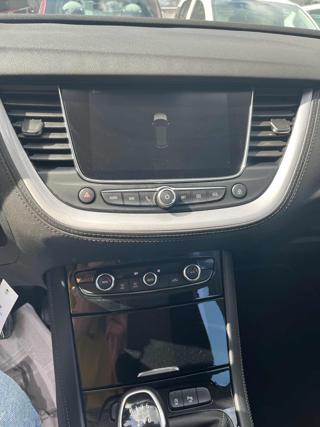 OPEL Grandland X usata, con Alzacristalli elettrici