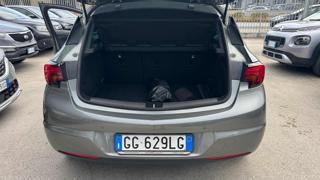 OPEL Astra usata, con Bracciolo