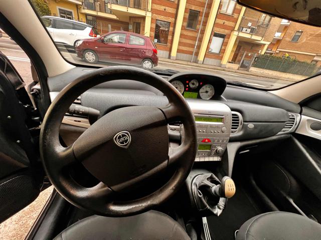 LANCIA Ypsilon usata 8