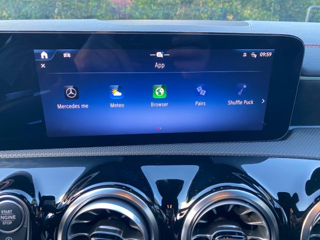 MERCEDES-BENZ CLA 200 usata, con Touch screen