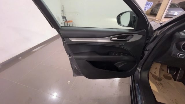 ALFA ROMEO Stelvio usata, con Chiusura centralizzata