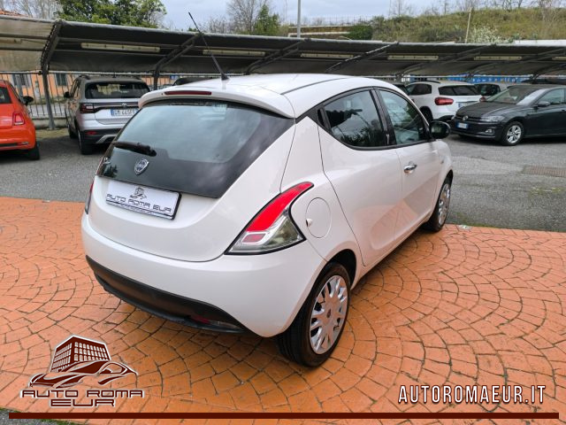 LANCIA Ypsilon usata, con Autoradio