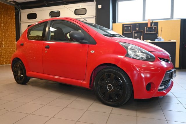 TOYOTA Aygo usata 6