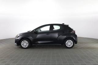 TOYOTA Yaris usata 2