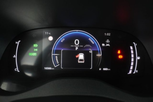 TOYOTA Yaris Cross usata 6