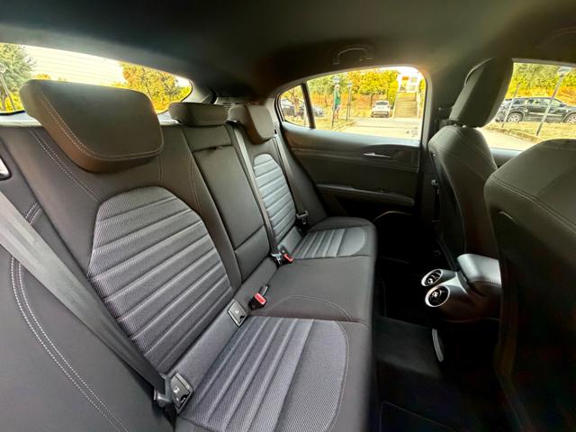 ALFA ROMEO Stelvio usata, con Portellone posteriore elettrico