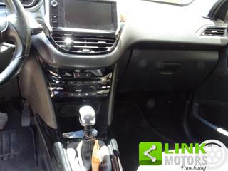 PEUGEOT 2008 usata, con Cruise Control