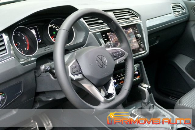 VOLKSWAGEN Tiguan usata, con Airbag laterali