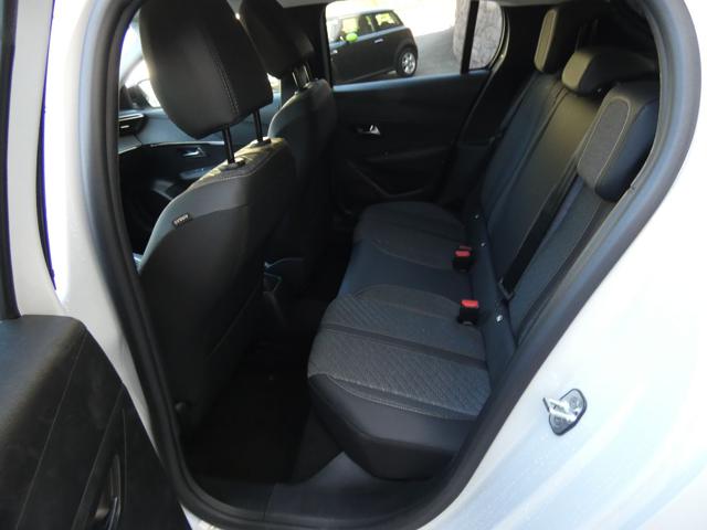 PEUGEOT 208 usata, con USB