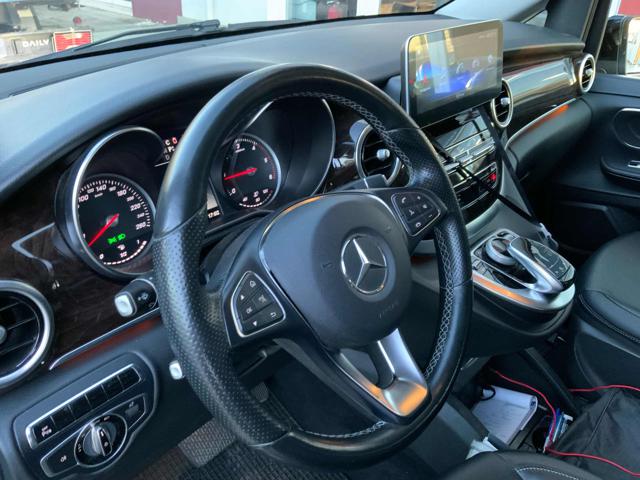 MERCEDES-BENZ V 220 usata 13