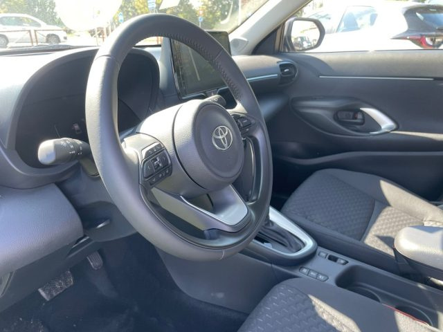 TOYOTA Yaris Cross usata, con Bracciolo