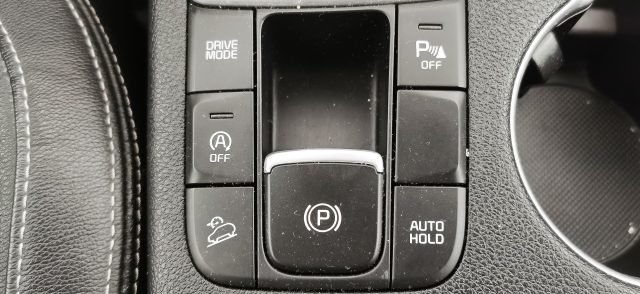 KIA Sportage usata, con Specchietto retrovisore con funzione antiabbagliamento