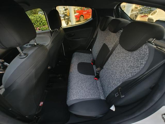 LANCIA Ypsilon usata, con Servosterzo