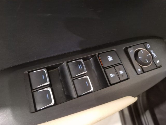 LEXUS NX 300 usata, con USB