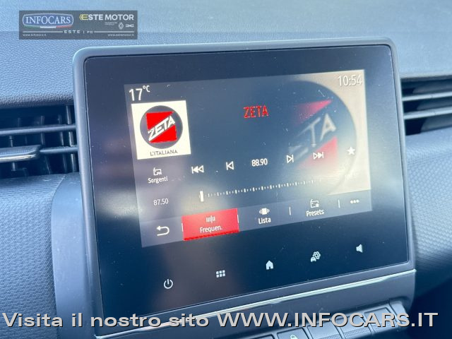 RENAULT Clio usata, con Park Distance Control