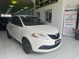 LANCIA Ypsilon usata, con Autoradio