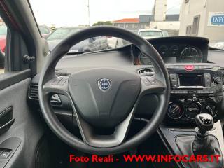 LANCIA Ypsilon usata, con USB