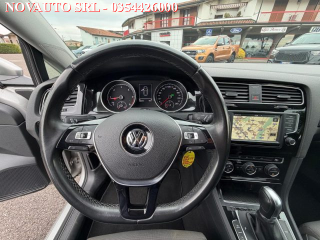 VOLKSWAGEN Golf usata, con Touch screen