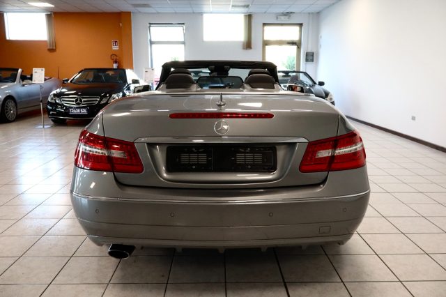 MERCEDES-BENZ E 200 usata, con Cerchi in lega