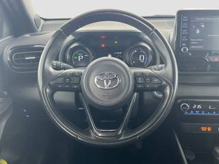 TOYOTA Yaris usata 11