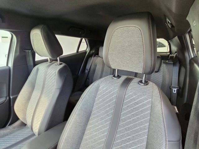 PEUGEOT 2008 usata, con Cerchi in lega