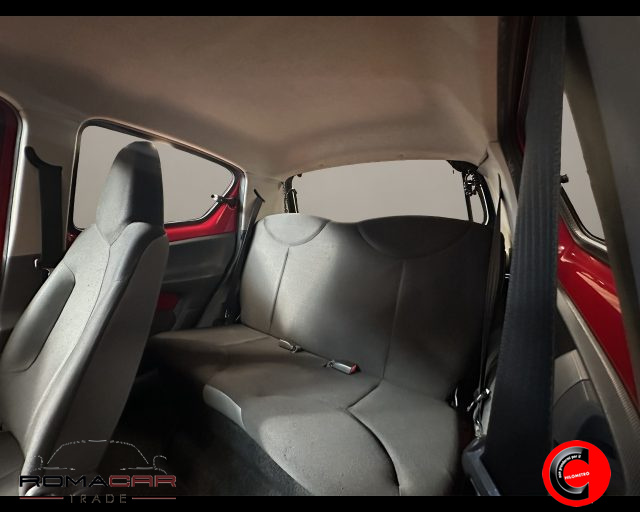TOYOTA Aygo usata 13