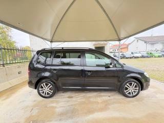 VOLKSWAGEN Touran usata, con Boardcomputer