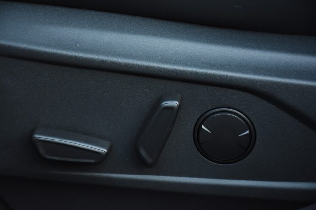 FORD Mustang Mach-E usata, con Regolazione elettrica sedili