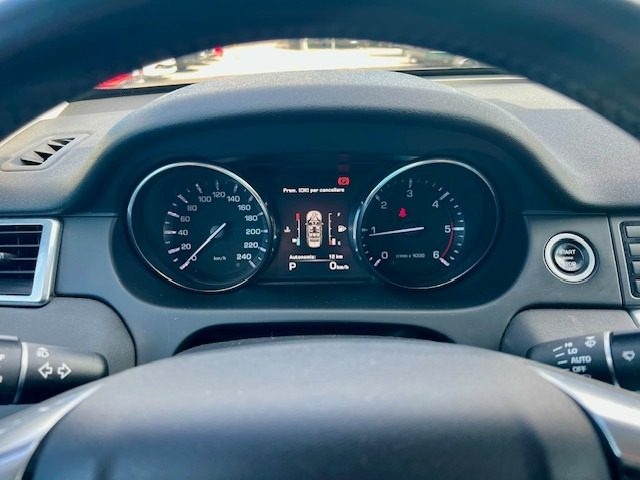 LAND ROVER Discovery Sport usata 20