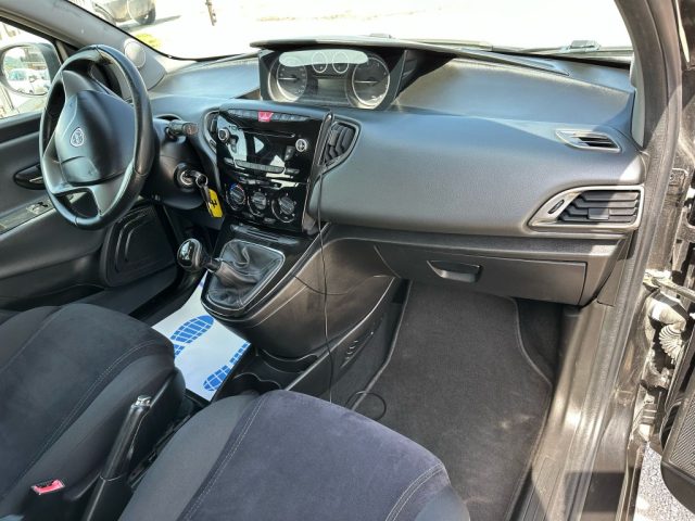 LANCIA Ypsilon usata, con Controllo trazione