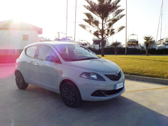 LANCIA Ypsilon usata, con Volante multifunzione
