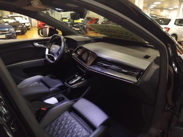 AUDI Q4 e-tron usata, con Controllo elettronico della corsia