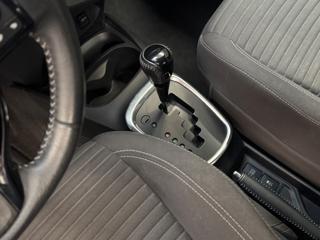 TOYOTA Yaris usata, con Bluetooth