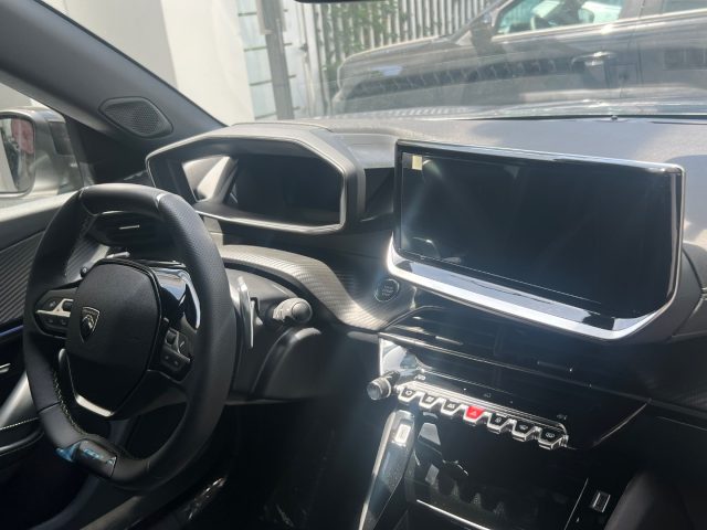 PEUGEOT 2008 usata, con Fari Xenon