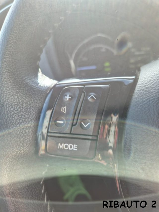 TOYOTA Yaris usata, con Alzacristalli elettrici