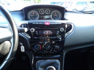 LANCIA Ypsilon usata, con Isofix