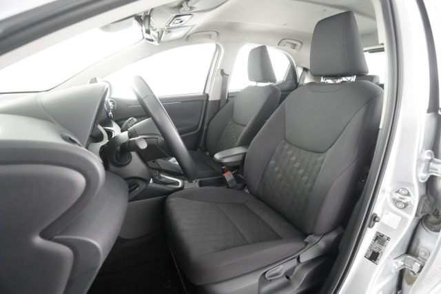 TOYOTA Yaris usata 8