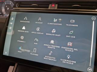 LAND ROVER Range Rover Velar usata, con Sistema di navigazione