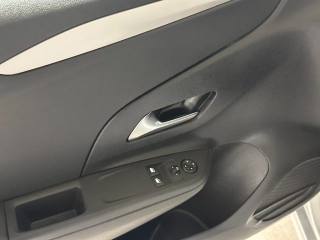 OPEL Corsa usata, con Servosterzo
