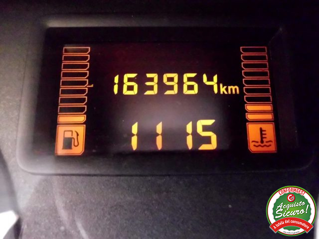 DACIA Duster usata, con USB