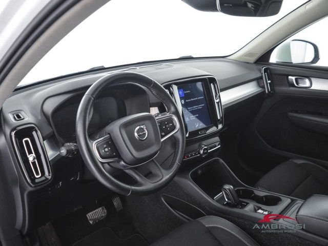 VOLVO XC40 usata 7