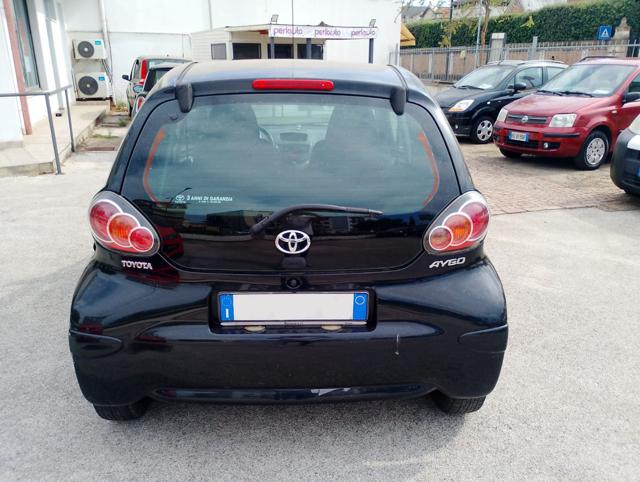 TOYOTA Aygo usata, con Autoradio