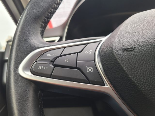 RENAULT Clio usata, con Volante in pelle