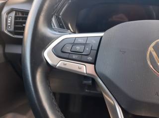 VOLKSWAGEN T-Cross usata, con USB