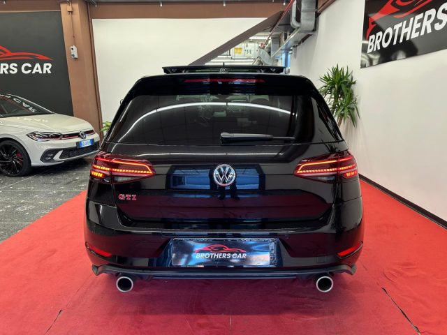 VOLKSWAGEN Golf GTI usata, con Autoradio