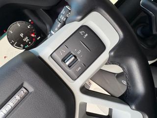 LAND ROVER Defender usata, con Touch screen