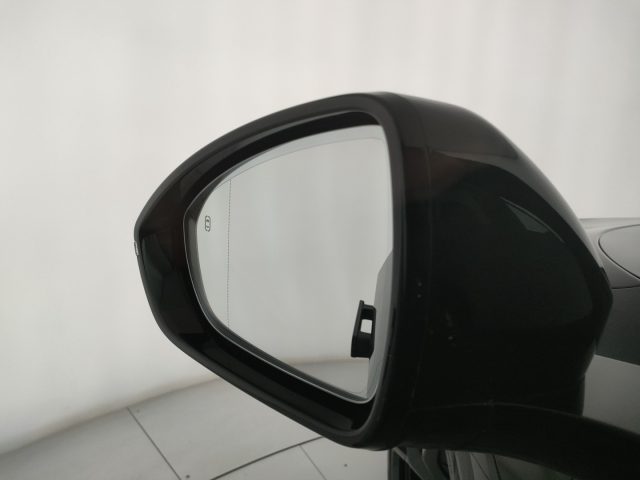 LOTUS Eletre usata, con Fari LED