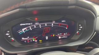 LAMBORGHINI Urus usata, con Park Distance Control