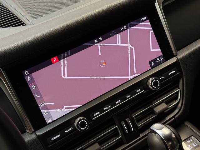 PORSCHE Macan usata, con Interni in pelle