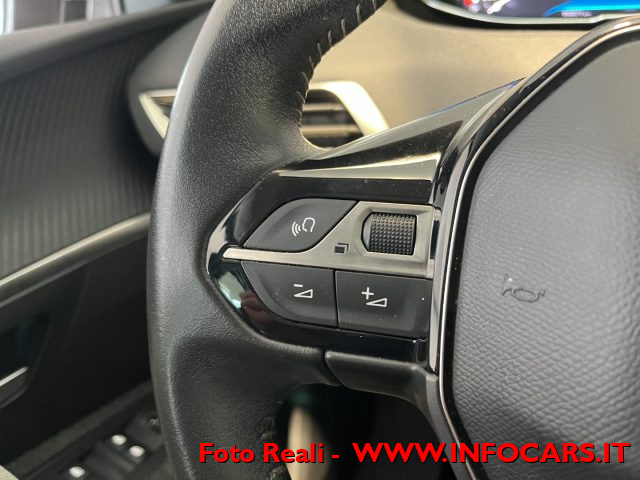 PEUGEOT 3008 usata, con Luci diurne LED